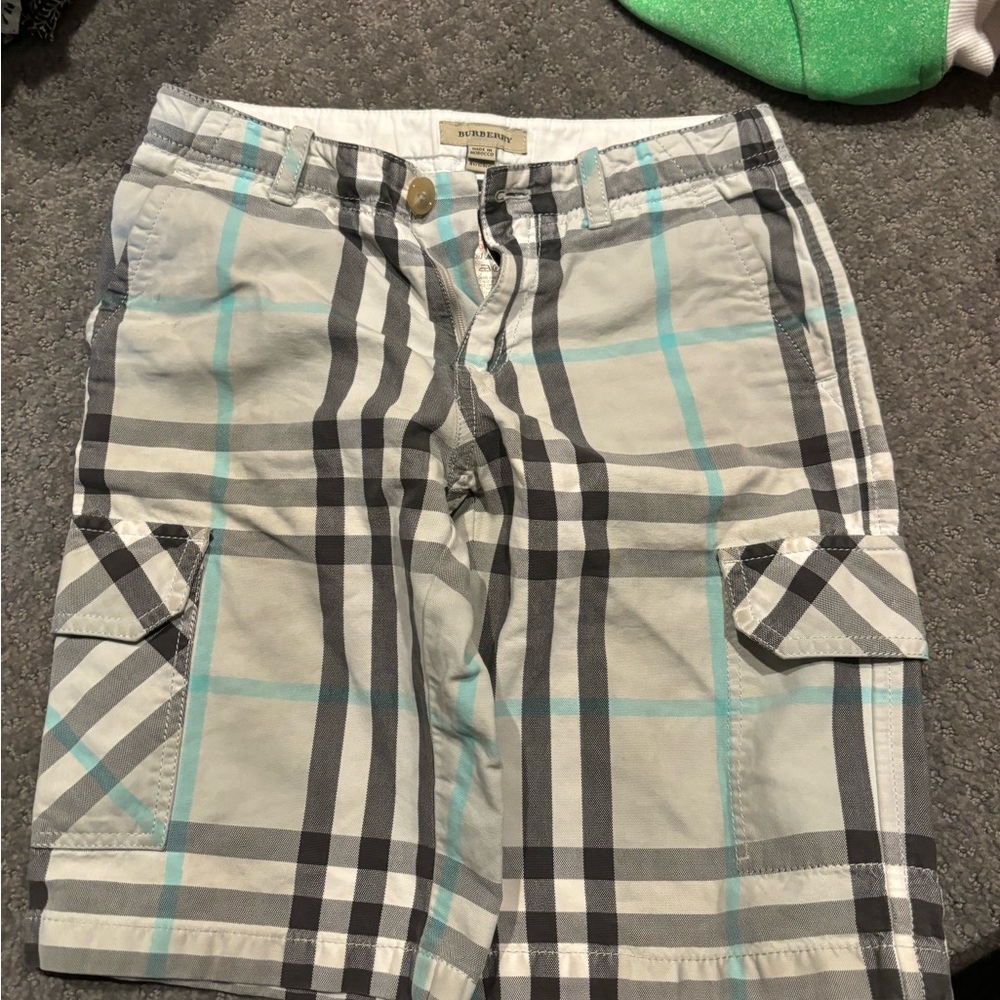 8T burberry shorts